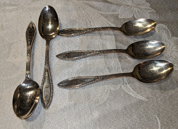 Set of 5 Rogers demitasse spoons-5.jpg