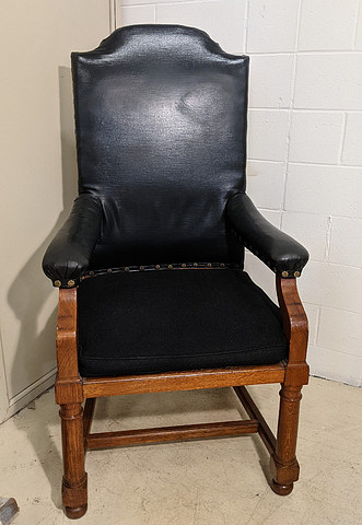 solid oak judge's chair-1.jpg