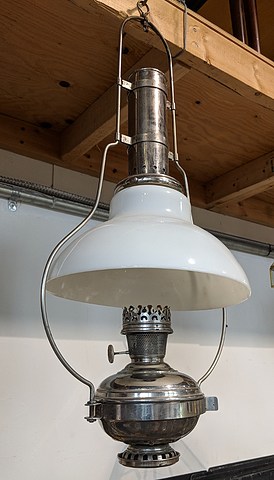 early oil hanging lamp-1.jpg