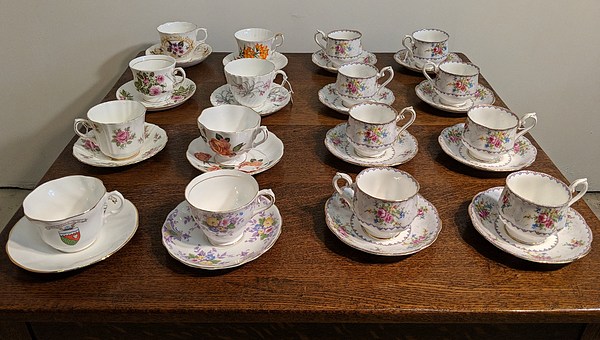 tea cups -r35-1.jpg