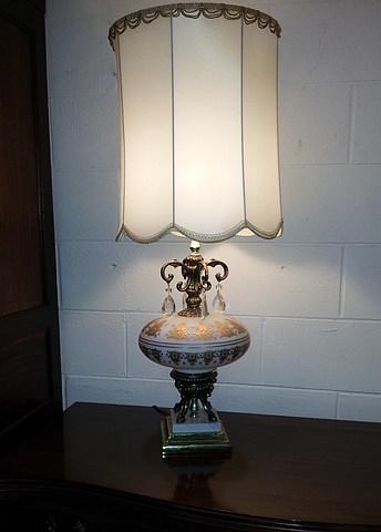 lg. table lamp-1.jpg